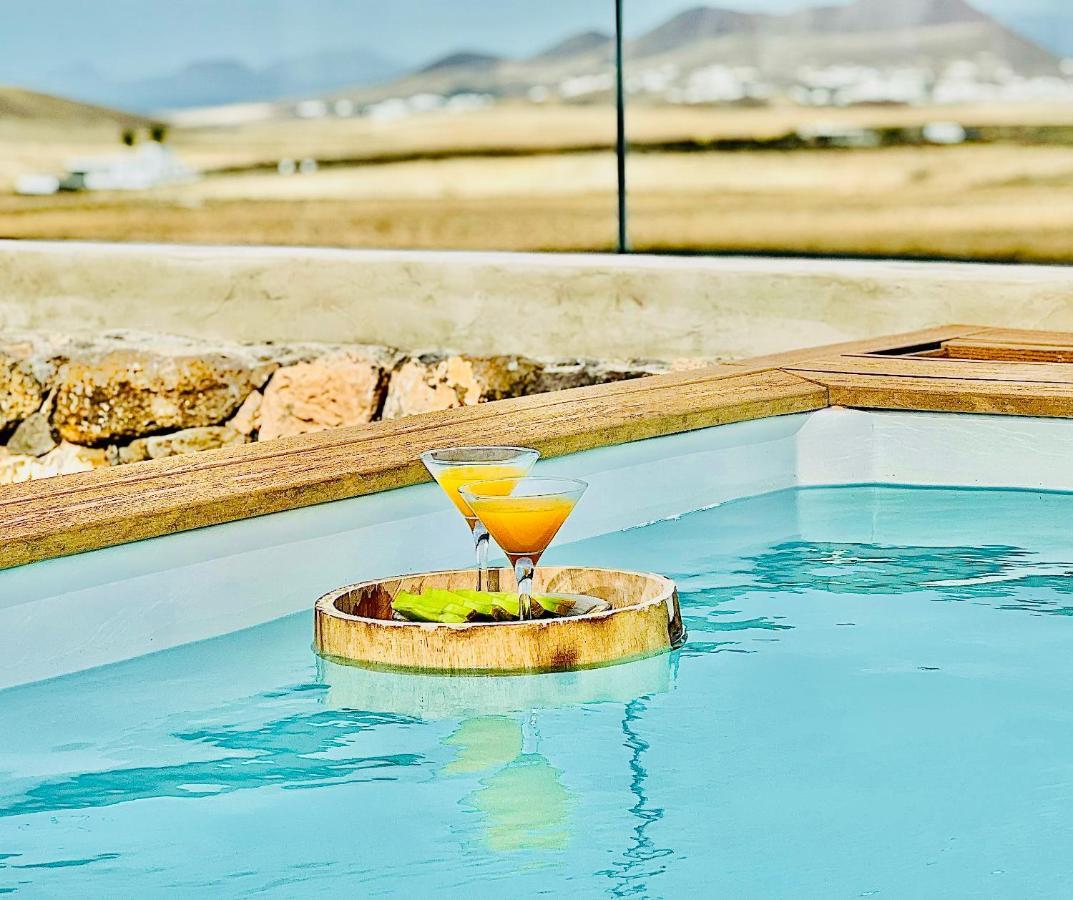 Canaryislandshost L The Sky Suites Tinajo Exterior photo